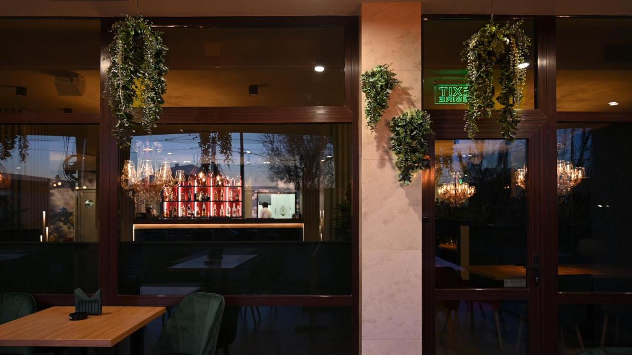 Hotel Xe-Mar Arad Ngoại thất bức ảnh