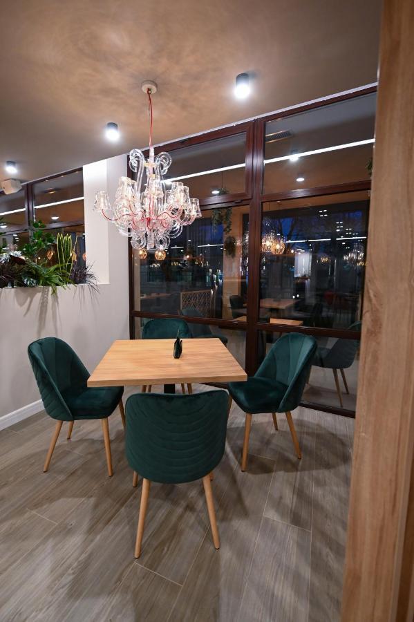 Hotel Xe-Mar Arad Ngoại thất bức ảnh